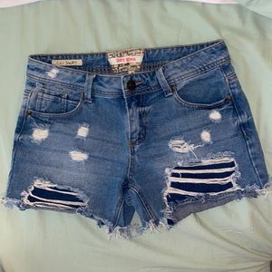 Hot kiss high rise distressed denim shorts, sz 7